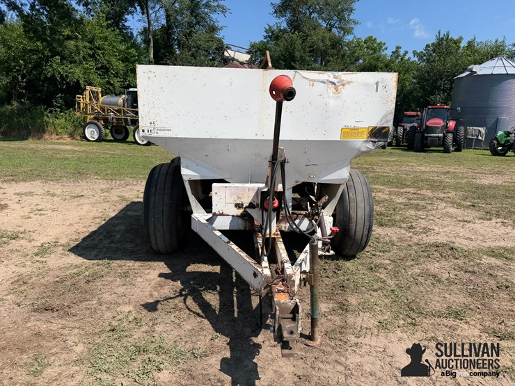 jt-industries-6-ton-fertilizer-spreader-image-2