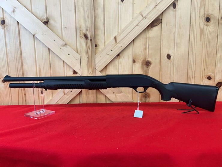 tristar-cobra-tactical-12-gauge-pump-shotgun-image-2