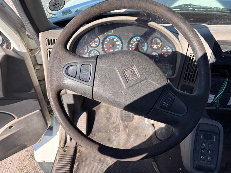 #5-•-2012-international-workstar-7400-vac-con-vacuum-truck-image-32