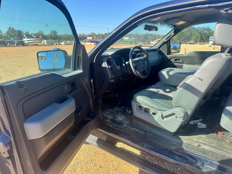 #9020-•-2013-ford-f-150-xl-image-9