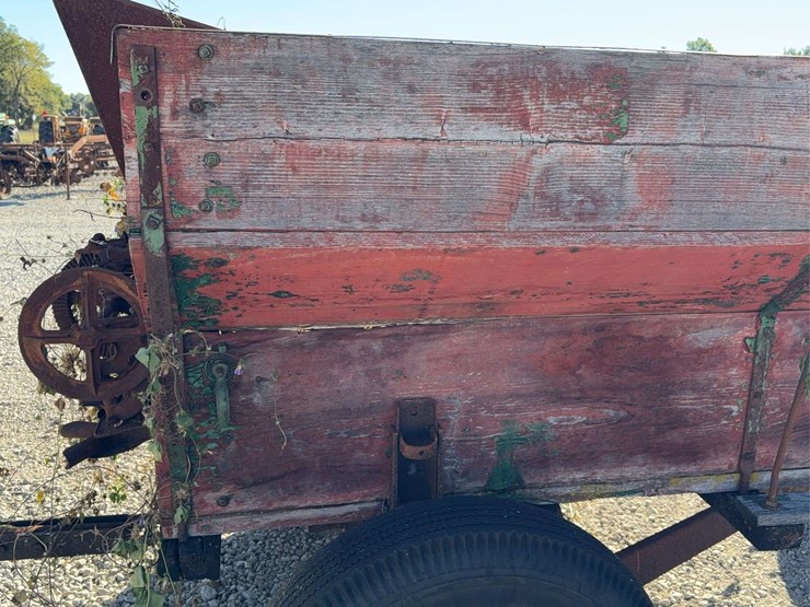 flare-side-wagon-image-13