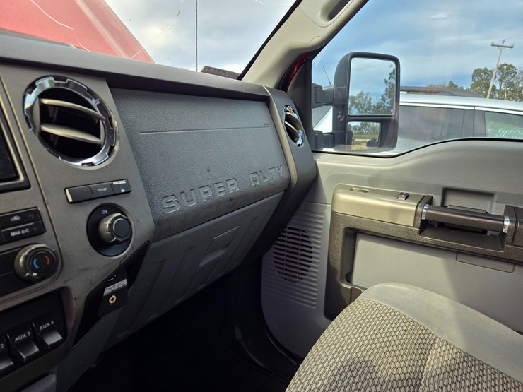 #27076-•-2011-ford-f-350-pickup-truck-(nonrunner)-image-27