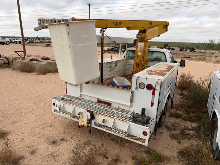 1999-ford-f-450-super-duty-bucket-truck-image-3