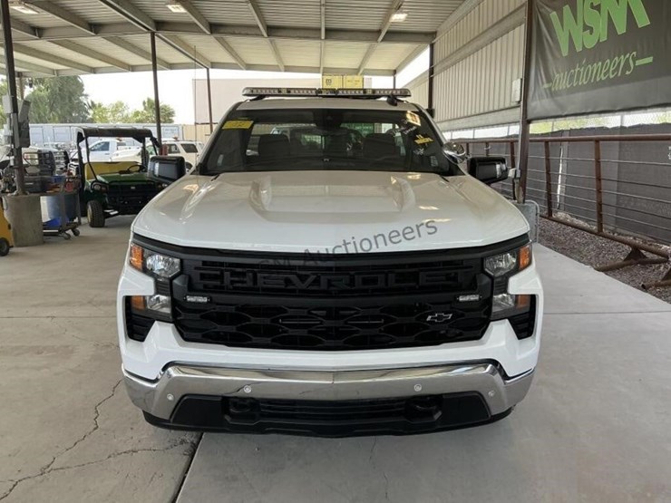 2026-chevrolet-silverado-1500-p/u-image-3
