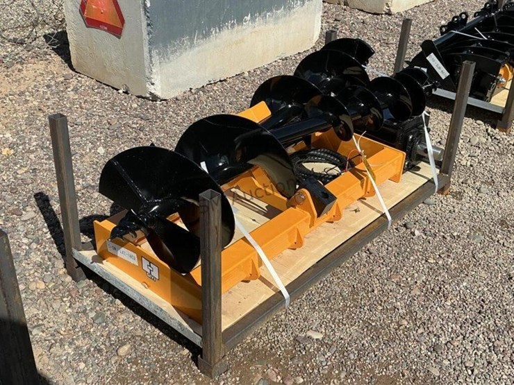 2026-auger-attachment-for-skid-steer-image-1