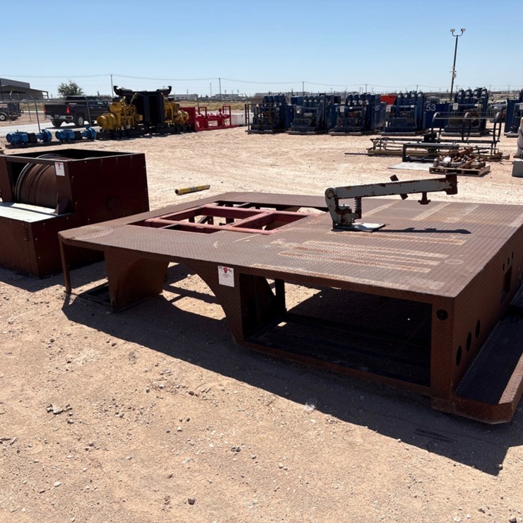 11’ x 8.5’ flatbed wireline truck bed & wireline winch w/ 30”W drum