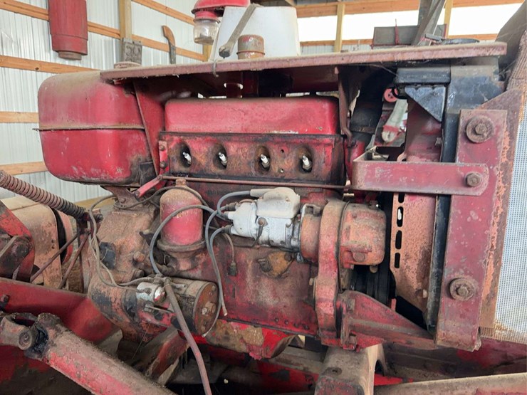 mccormick-56-t-square-baler-image-36