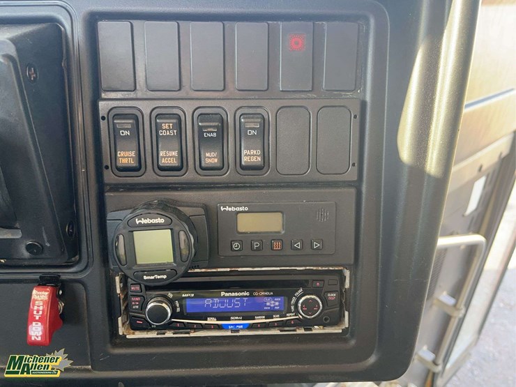 2014-ic-bus-ce-series-s/a-46-passenger-bus-image-23