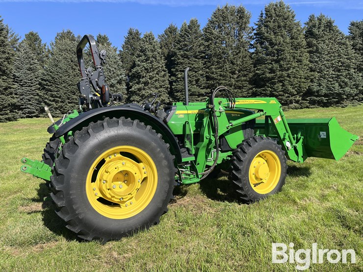 2011-john-deere-5075m-mfwd-tractor-w/533-loader-image-5