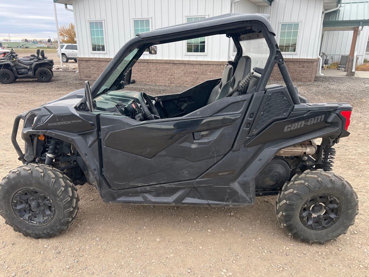 2020-can-am-maverick-utv-image-8