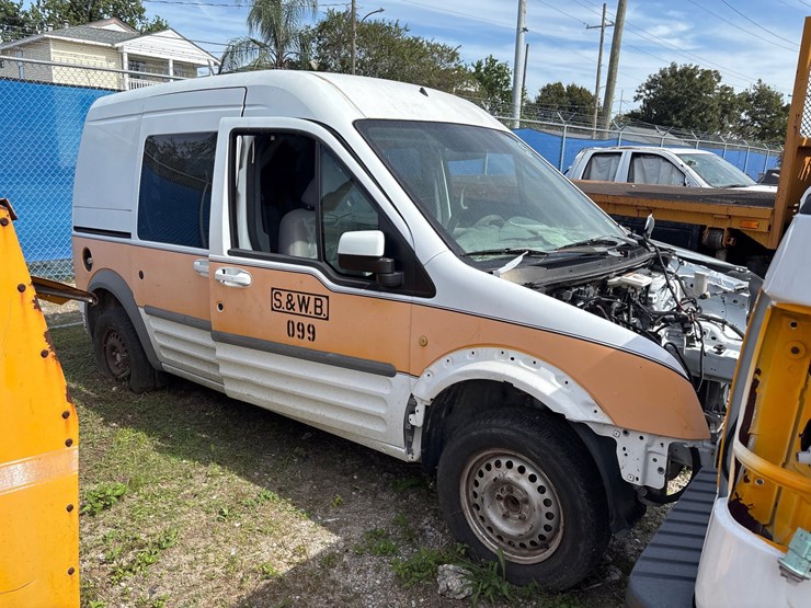 #68-•-2012-ford-transit-wagon-image-1