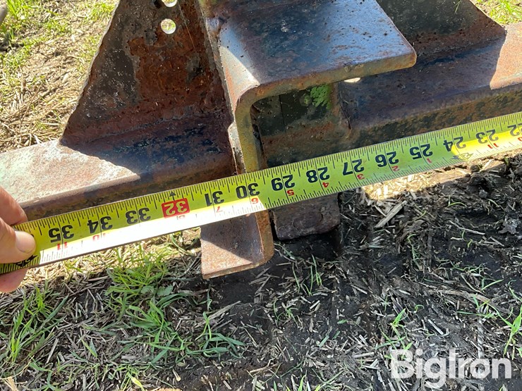 three-bale-spear-loader-attachment-image-13