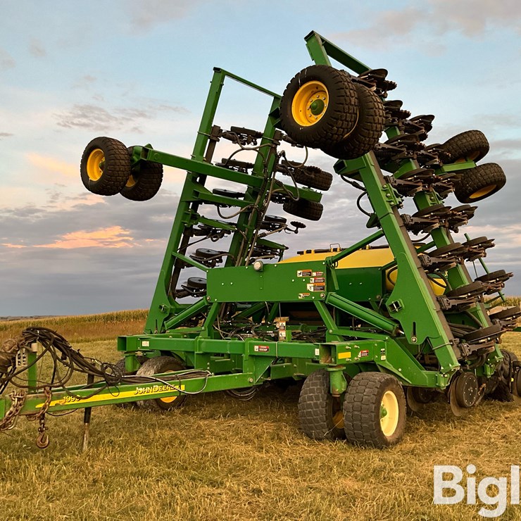 2013 John Deere 1990 CCS Air Seeder