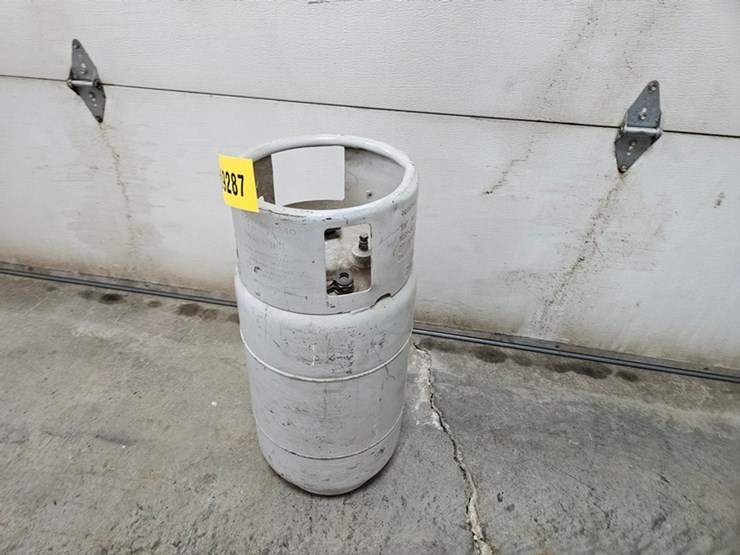 #9287-•-full-lp-tank-for-forklift-image-2