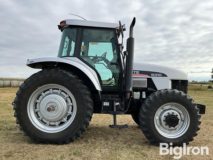 1998-white-8310-mfwd-tractor-image-4