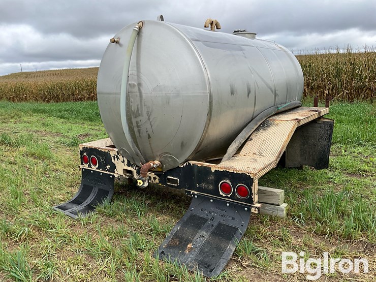 progress-1600-gal-stainless-steel-fertilizer-nurse-tank-on-truck-body-image-5
