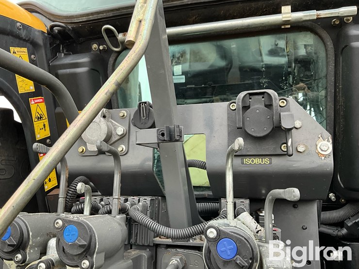 2013-challenger-mt685d-mfwd-tractor-image-19