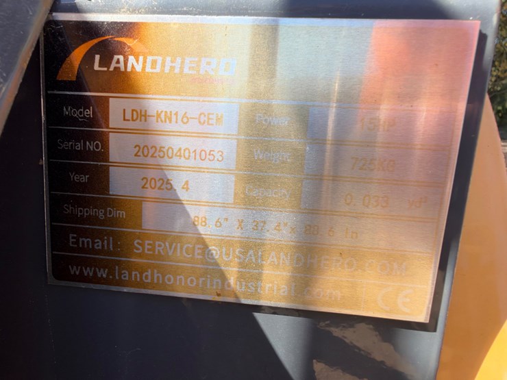 #5193-•-landhero-mini-excavator-image-8