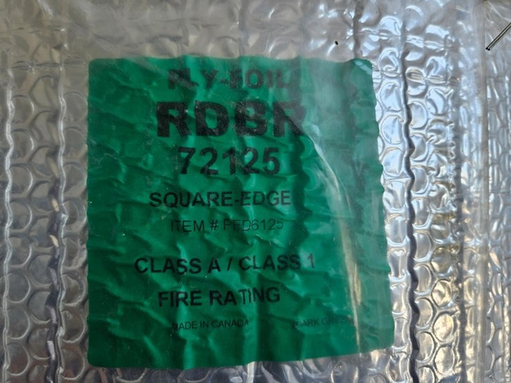 #9282-•-foil-face-double-bubble-insulation-image-6