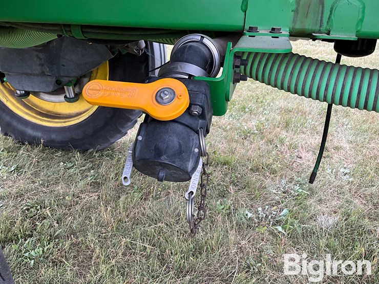 2010-john-deere-4930-self-propelled-sprayer-image-20