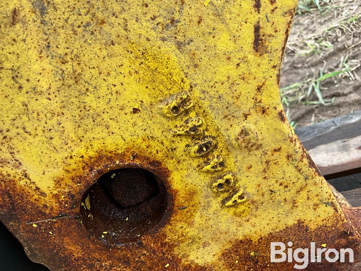 john-deere-tractor-rear-wheel-weights-image-9