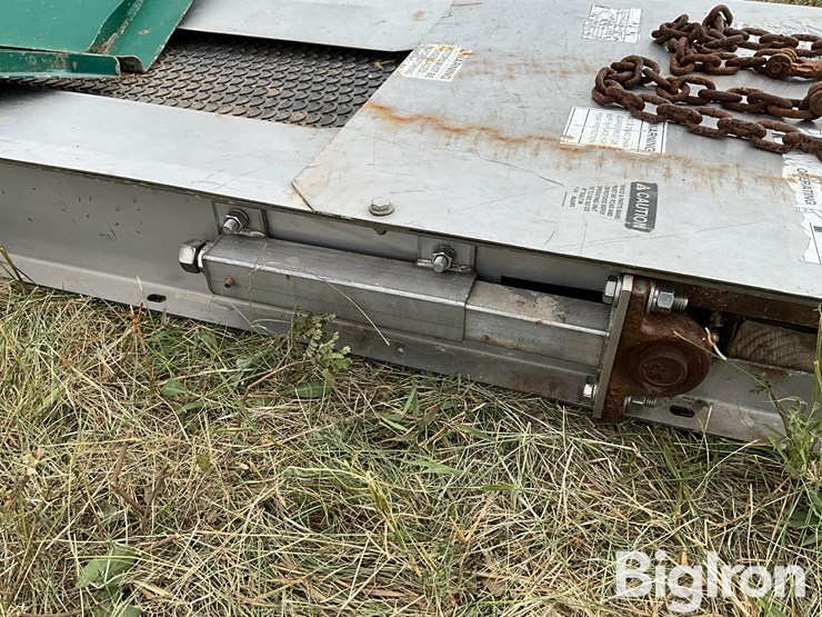 2012-doyle-stainless-steel-conveyor/field-unloader-image-20
