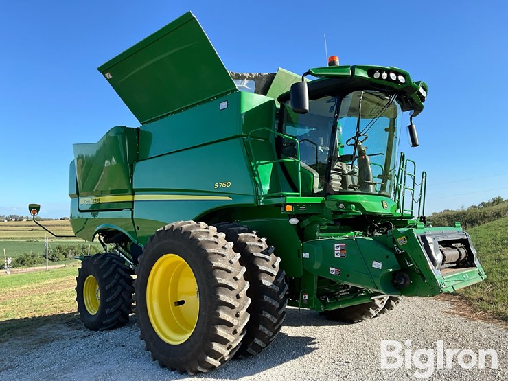 2020-john-deere-s760-2wd-combine-image-3