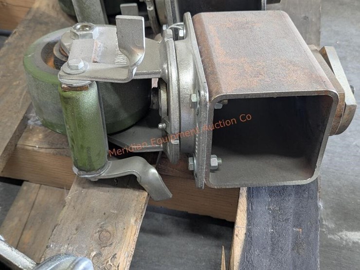 6"-hd-albion-caster-wheels-w/-sb-container-locks-image-9