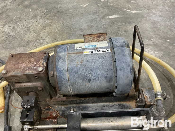 john-blue-21630-100gph-chemigation-pump-image-9