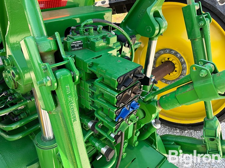 2013-john-deere-8335rt-track-tractor-image-20
