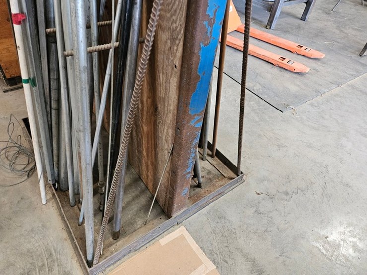 #9291-•-large-metal-storage-rack-image-7