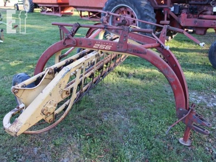 new-holland-rolabar-256-image-1
