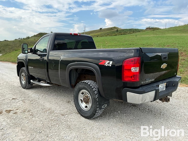2008-chevrolet-silverado-2500hd-4x4-diesel-pickup-image-7