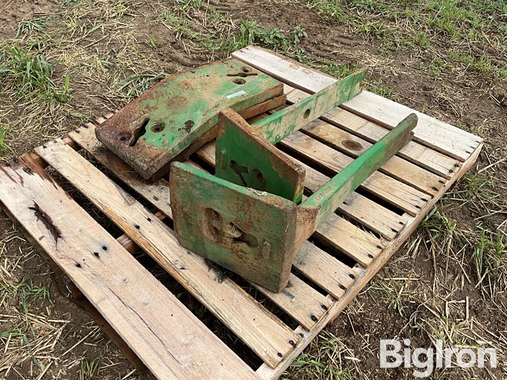 john-deere-tractor-front-stack-starter-weight-brackets-&-slab-weights-image-4