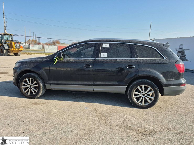 2011-audi-q7-image-39