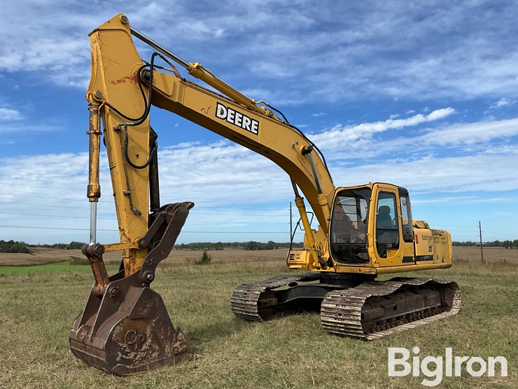 1998-john-deere-200lc-excavator-image-1