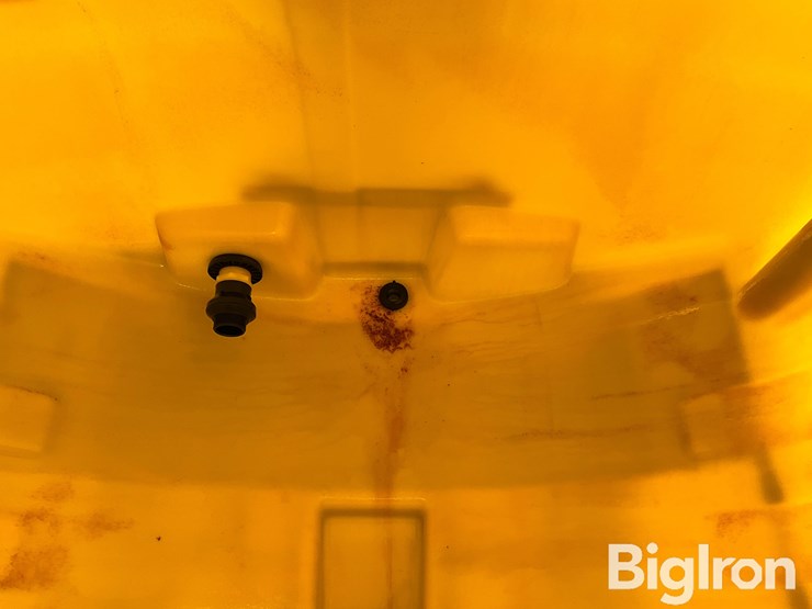b&b-60’-1000-gal-pull-type-sprayer-image-16