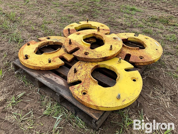 john-deere-tractor-rear-wheel-weights-image-4
