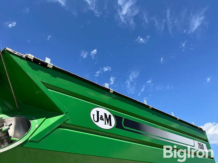 2014-j&m-750-18-grain-cart-image-12