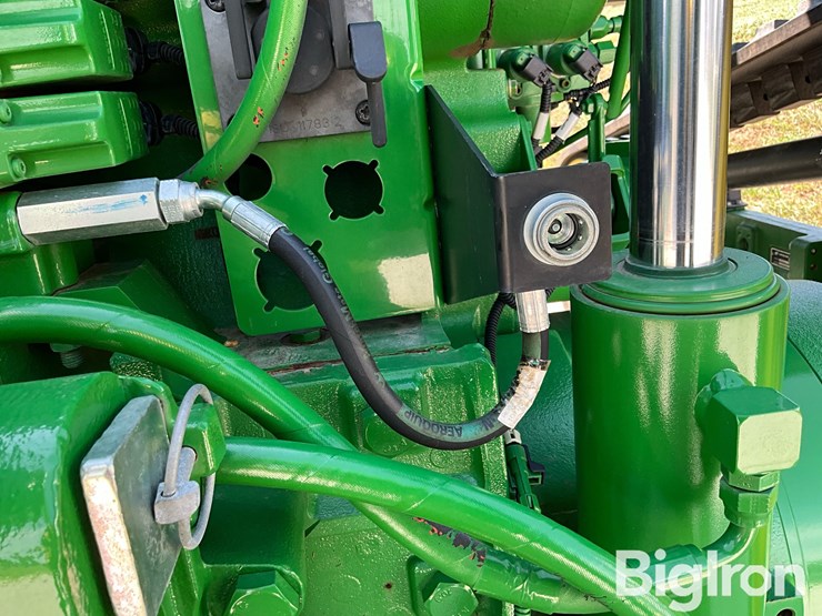 2013-john-deere-8335rt-track-tractor-image-15