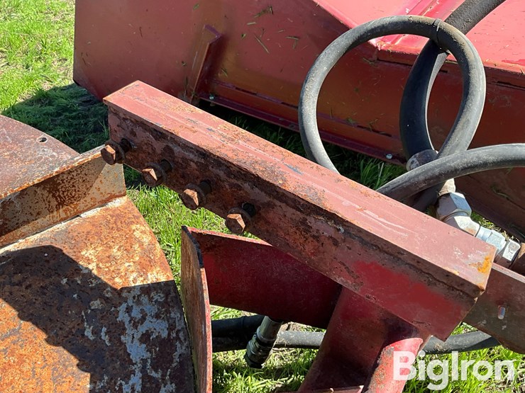 spread-all-litter/spinner-deck-manure-spreader-attachment-image-17