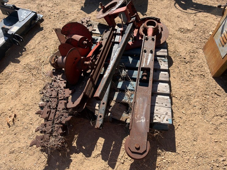 #5189-•-ditch-witch-trencher-parts-image-3