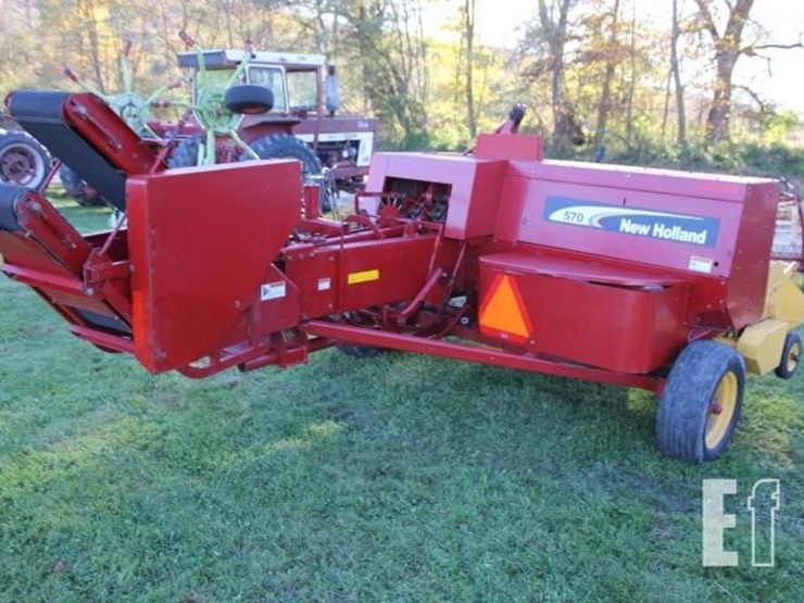 new-holland-570-image-7