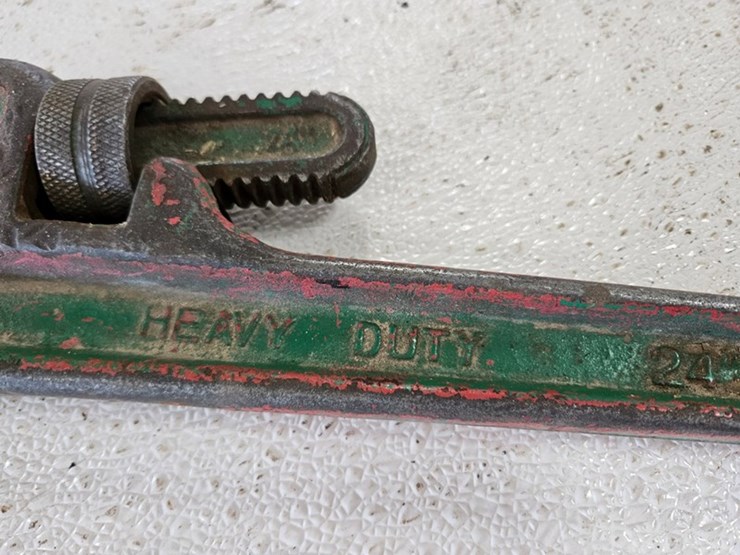 #9296-•-24"-pipe-wrench-image-5
