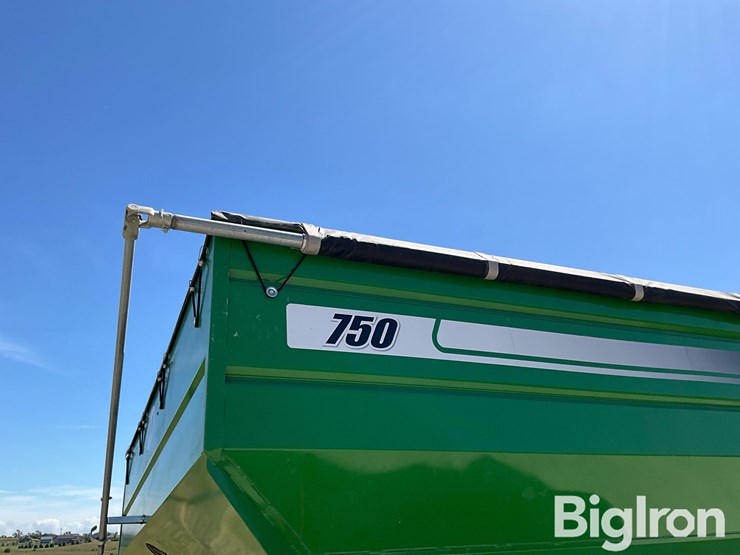 2014-j&m-750-18-grain-cart-image-10