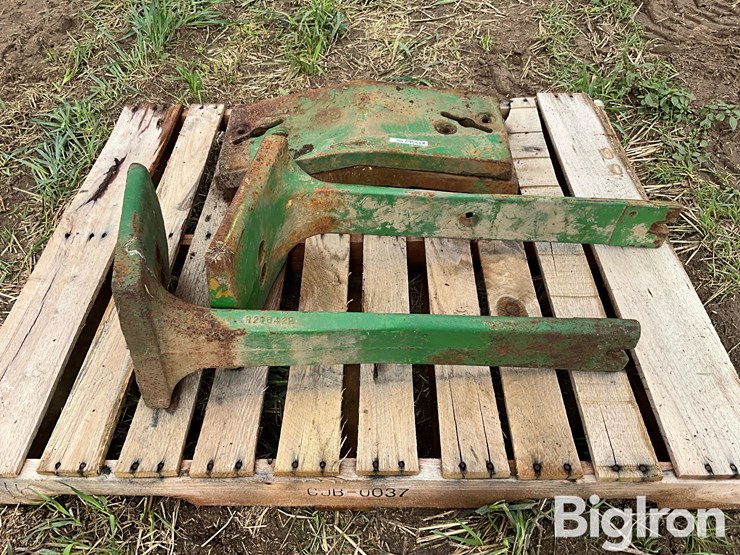 john-deere-tractor-front-stack-starter-weight-brackets-&-slab-weights-image-7
