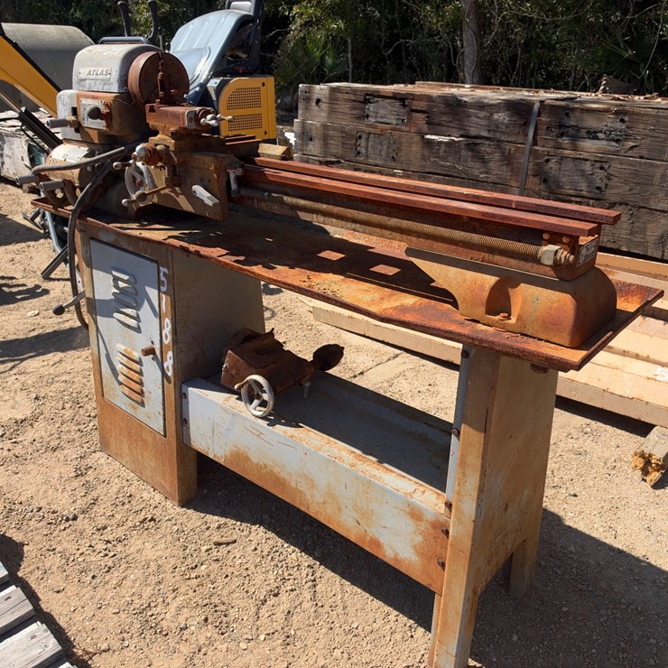 #5188 • ATLAS METAL LATHE