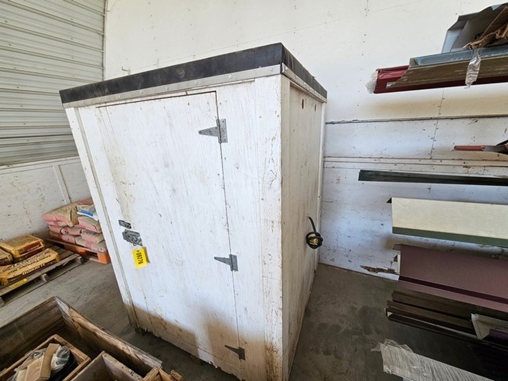 #9276-•-homemade-construction-hot-box-image-5