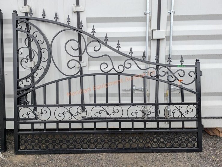 20'-bi-fold-decorative-gate-image-2