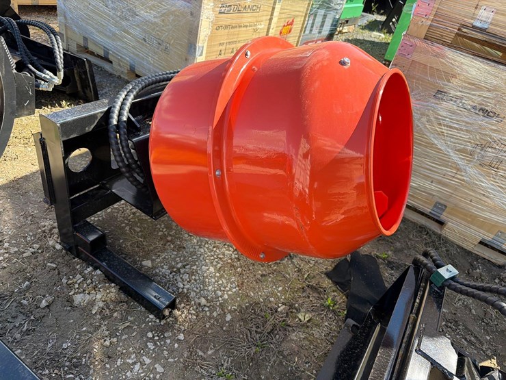 hydraulic-dingo-cement-mixer-image-3